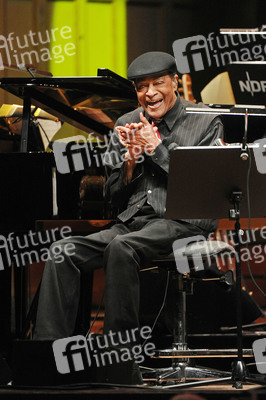 Konzert von Al Jarreau und der NDR Bigband in Hamburg