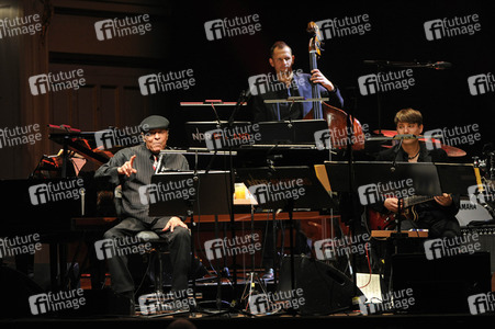 Konzert von Al Jarreau und der NDR Bigband in Hamburg