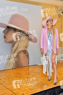 Lady Gaga Pressekonferenz in Tokio