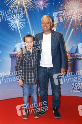 Premiere 'Disney on Ice - 100 Jahre voller Zauber' in Köln