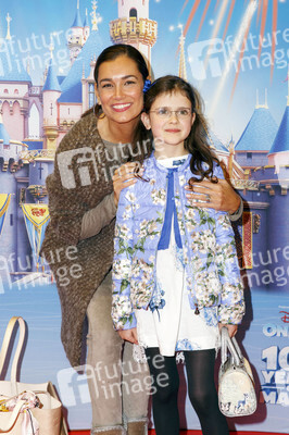 Premiere 'Disney on Ice - 100 Jahre voller Zauber' in Köln