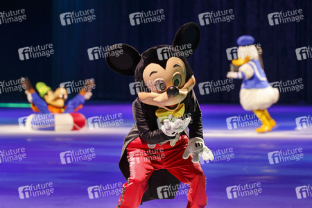 Premiere 'Disney on Ice - 100 Jahre voller Zauber' in Köln