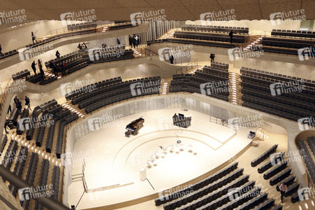 Elbphilharmonie Plaza Eröffnung in Hamburg