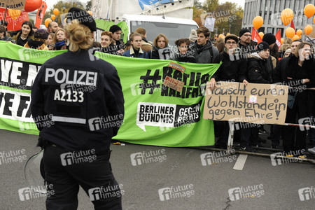 'Merkel muss weg' Demo in Berlin