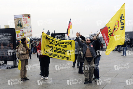 'Merkel muss weg' Demo in Berlin