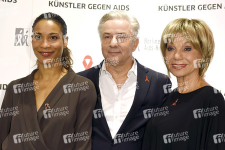 Pressetermin 'Künstler gegen AIDS - Die Gala 2016' in Berlin