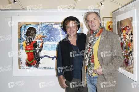 Kunstausstellung 'Life is a Journey' in Hamburg