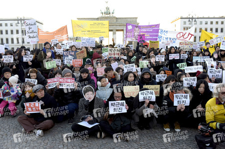 Demonstration gegen Park Geun-hye in Berlin
