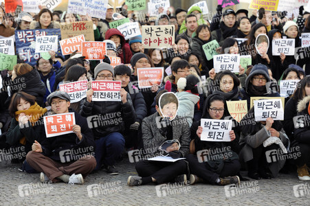 Demonstration gegen Park Geun-hye in Berlin