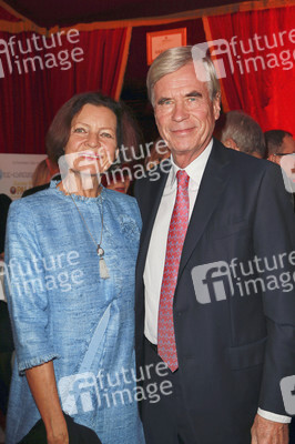 Cornelia Poletto Palazzo Gala Premiere in Hamburg