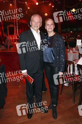 Cornelia Poletto Palazzo Gala Premiere in Hamburg