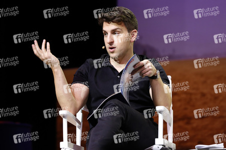 Airbnb Open in Los Angeles