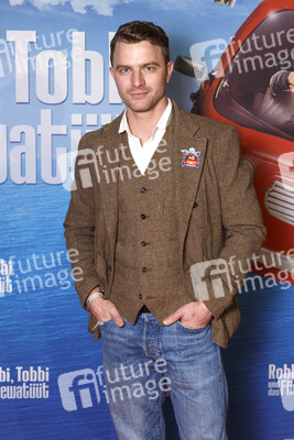 Filmpremiere 'Robbi, Tobbi und das Fliewatüüt' in Köln