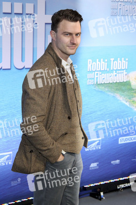 Filmpremiere 'Robbi, Tobbi und das Fliewatüüt' in Berlin