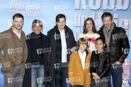 Filmpremiere 'Robbi, Tobbi und das Fliewatüüt' in Berlin