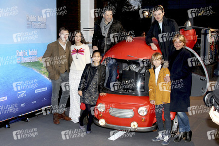 Filmpremiere 'Robbi, Tobbi und das Fliewatüüt' in Berlin