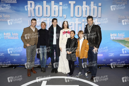 Filmpremiere 'Robbi, Tobbi und das Fliewatüüt' in Berlin