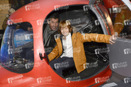 Filmpremiere 'Robbi, Tobbi und das Fliewatüüt' in Berlin