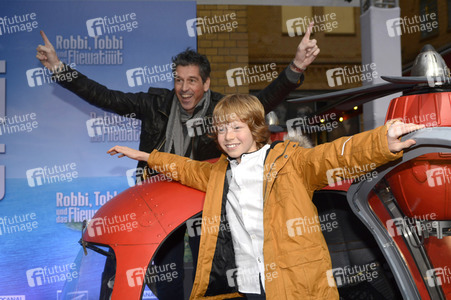 Filmpremiere 'Robbi, Tobbi und das Fliewatüüt' in Berlin