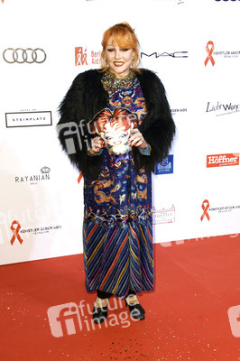 Benefizgala 'Künstler gegen Aids - Die Gala 2016' in Berlin