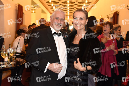 Benefizgala 'Künstler gegen Aids - Die Gala 2016' in Berlin