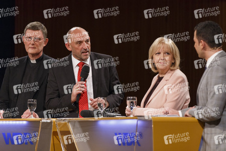 WDR-Integrationsgipfel 'Wie schaffen wir es?' in Köln