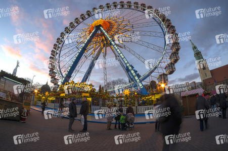 Weihnachtsmarkt am Alexanderplatz in Berlin