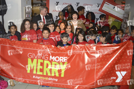Charity Aktion mit Carly Rae Jepsen in New York