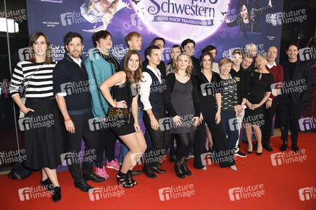 Filmpremiere 'Vampirschwestern 3 - Reise nach Transsilvanien' in München