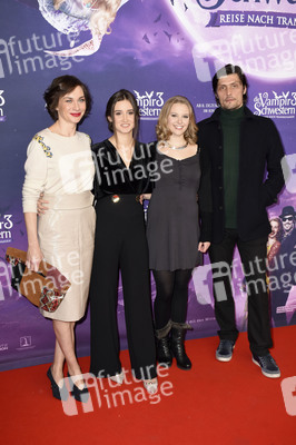 Filmpremiere 'Vampirschwestern 3 - Reise nach Transsilvanien' in München