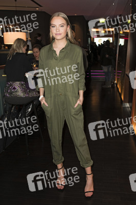 Geburtstagsparty des Youtube-Kanals Berlin Blonds in Berlin