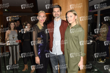 Geburtstagsparty des Youtube-Kanals Berlin Blonds in Berlin