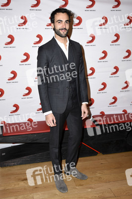 Showcase mit Marco Mengoni in München