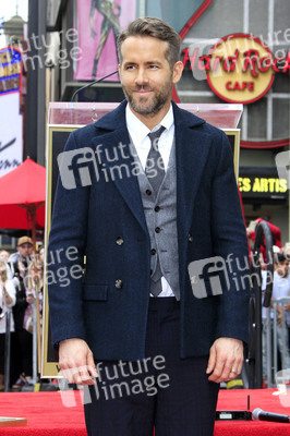 Ryan Reynolds erhält einen Stern auf dem Hollywood Walk of Fame in Los Angeles