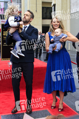 Ryan Reynolds erhält einen Stern auf dem Hollywood Walk of Fame in Los Angeles