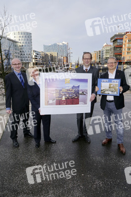 Präsentation der Elbphilharmonie Briefmarke in Hamburg