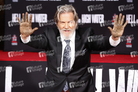 Hand and Footprint Ceremony mit Jeff Bridges in Los Angeles
