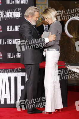 Hand and Footprint Ceremony mit Jeff Bridges in Los Angeles
