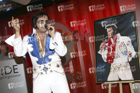 Shelvis im Hard Rock Cafe Hamburg
