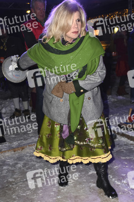 Angermaier Jubiläums Eisstock-WM in Tracht 2017 in München