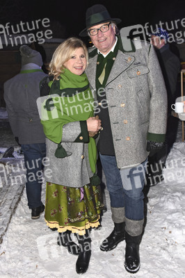 Angermaier Jubiläums Eisstock-WM in Tracht 2017 in München