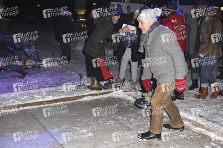 Angermaier Jubiläums Eisstock-WM in Tracht 2017 in München