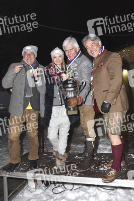 Angermaier Jubiläums Eisstock-WM in Tracht 2017 in München