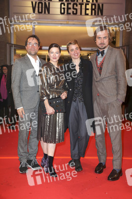 Filmpremiere 'Die Blumen von gestern' in Berlin