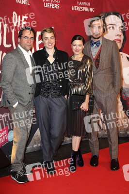 Filmpremiere 'Die Blumen von gestern' in Berlin