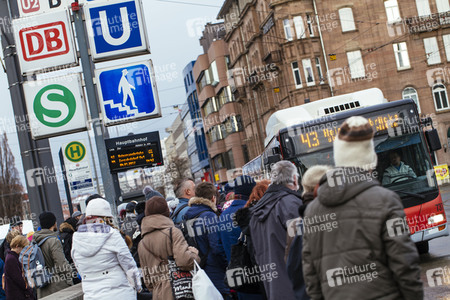 Symbolfoto Nahverhekr