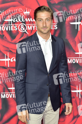Hallmark Channel und Hallmark Movies and Mysteries Winter 2017 TCA Press Tour in Pasadena