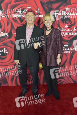 Hallmark Channel und Hallmark Movies and Mysteries Winter 2017 TCA Press Tour in Pasadena