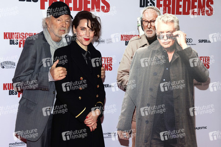 Filmpremiere 'Kundschafter des Friedens' in Berlin