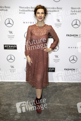 Rebekka Ruetz Fashion Show auf der Mercedes-Benz Fashion Week Berlin Autumn/Winter 2017
